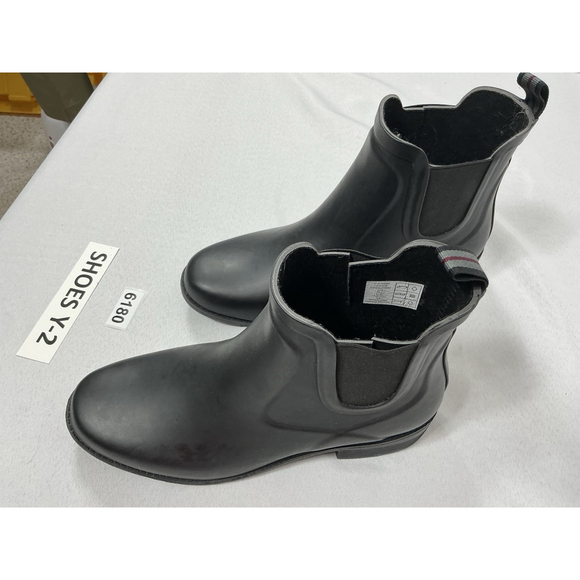 Womans Lands End Pullon Ankle Rainboots 9 Black Elastic Ankle NWOT - Picture 2 of 9